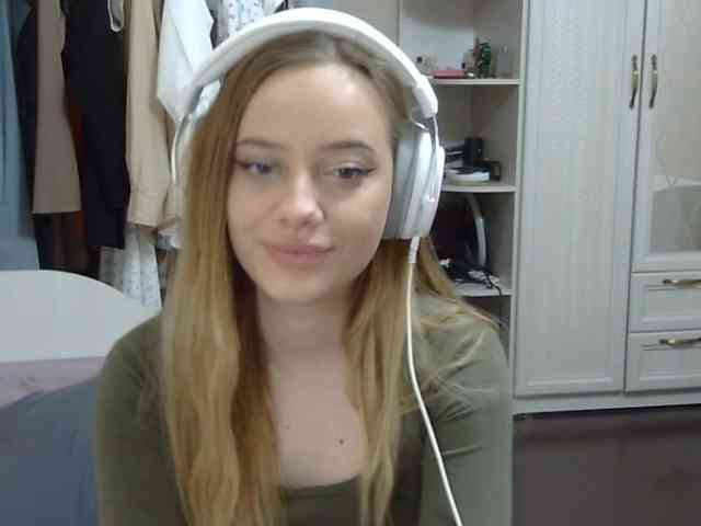 ZinaSantulli webcam