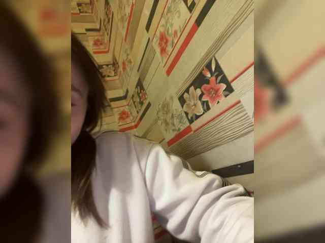 MalinkaMalinka4939 webcam