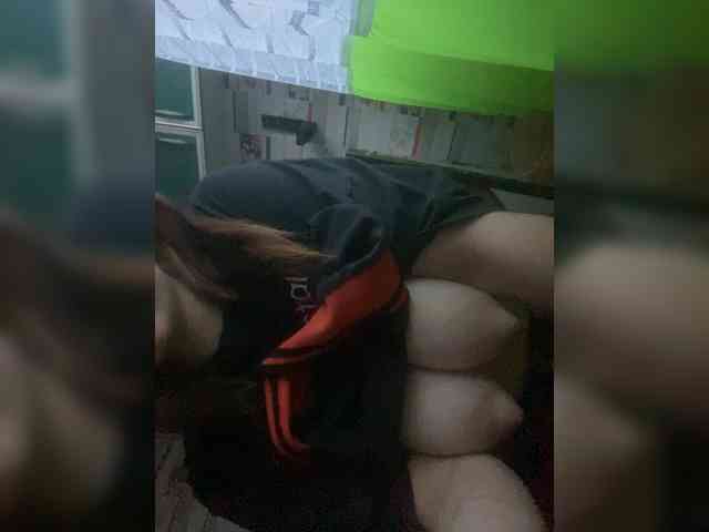 MalinkaMalinka4939 webcam