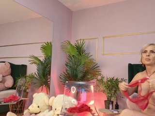 KirraWhite Porn Show