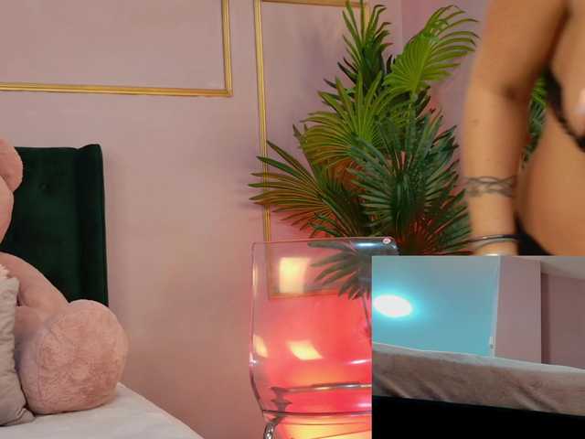 KirraWhite's BongaCams show and profile