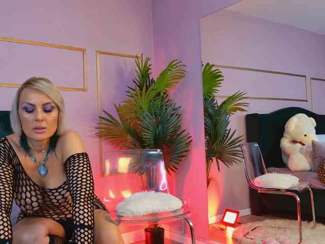 KirraWhite KirraWhite