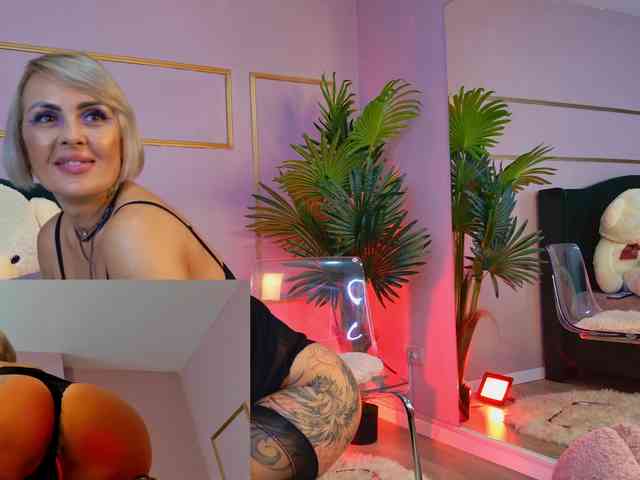 KirraWhite Live Webcam on BongaCams