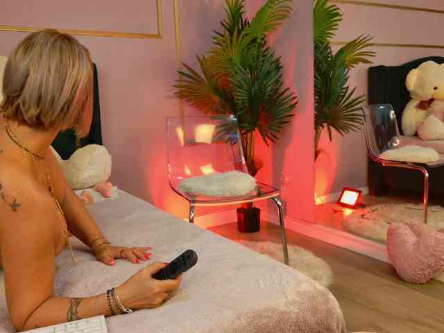 KirraWhite KirraWhite