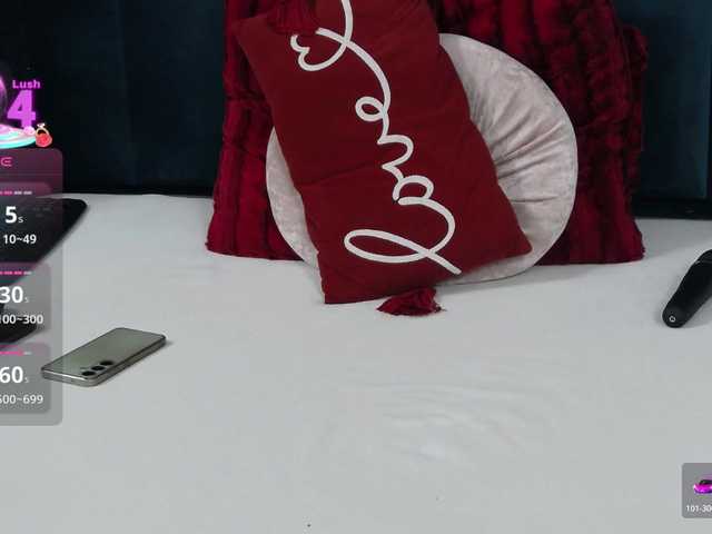 RoxieAnne's BongaCams show and profile