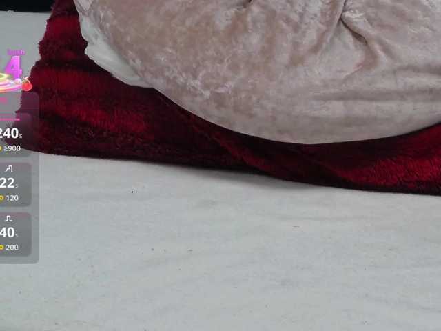 RoxieAnne's BongaCams show and profile