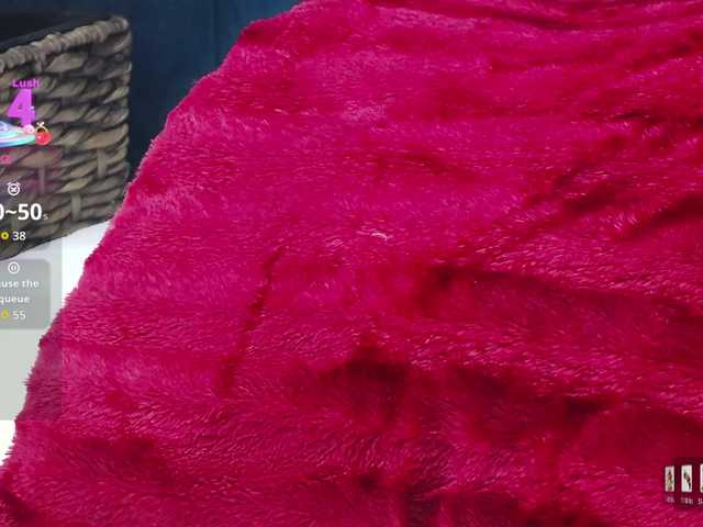 RoxieAnne's BongaCams show and profile