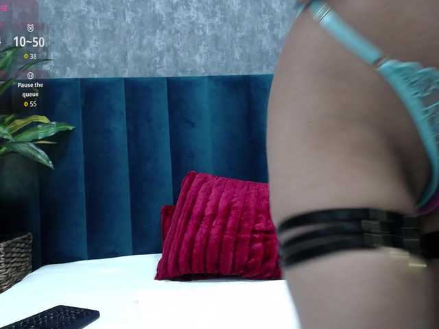 RoxieAnne webcam bongacams model stream image