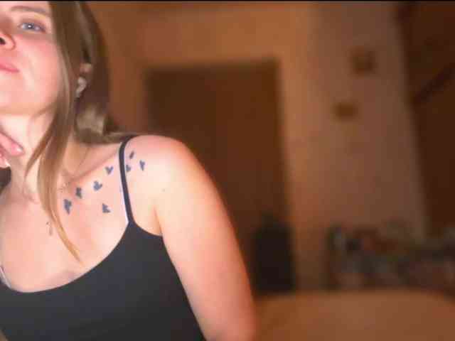 AliciaParker webcam