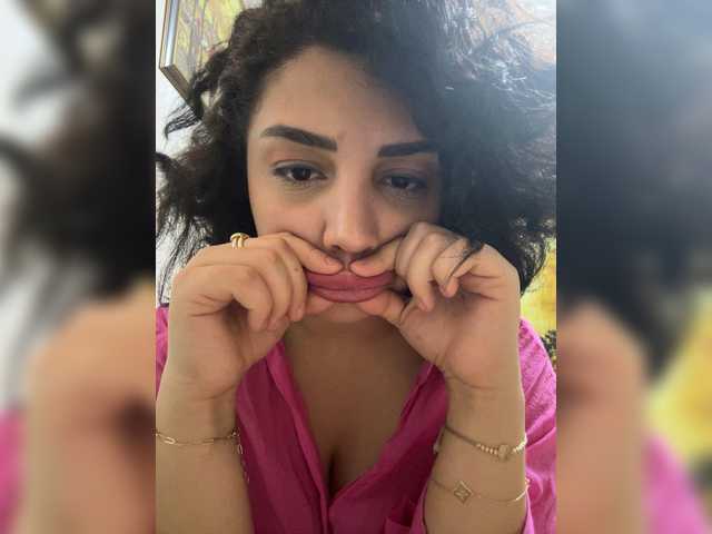 Meri-m – webcam model profile photo