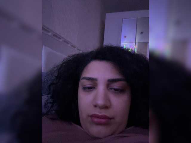 Meri-m's BongaCams show and profile