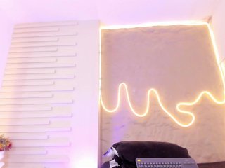 Any-Roberth Porn Show