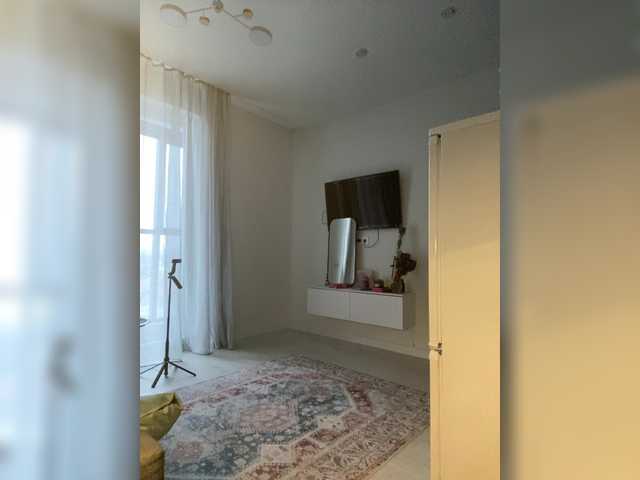 LineControl's BongaCams show and profile