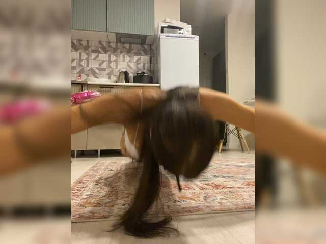 LineControl's BongaCams show and profile