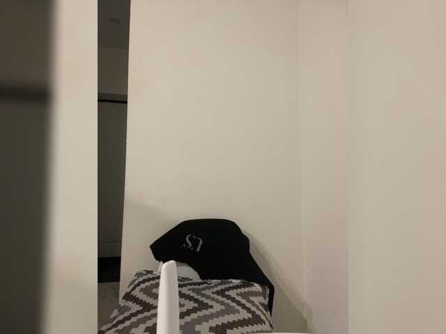 LineControl's BongaCams show and profile