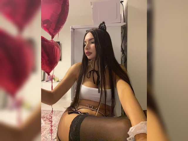 LineControl's BongaCams show and profile