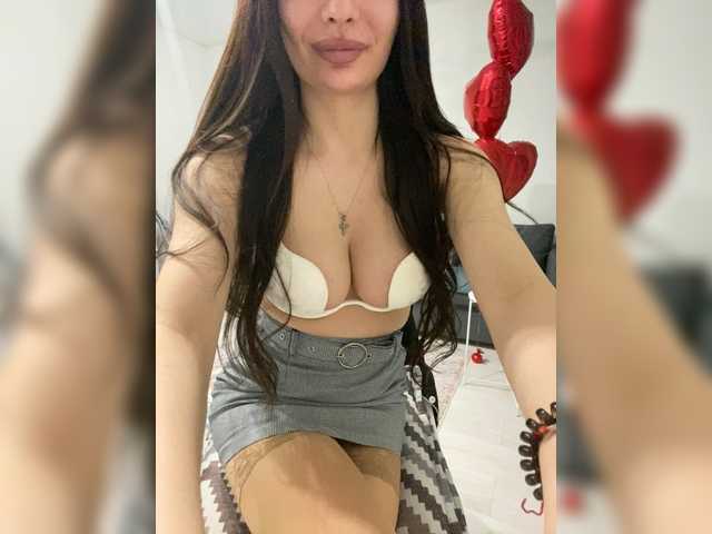 LineControl's BongaCams show and profile