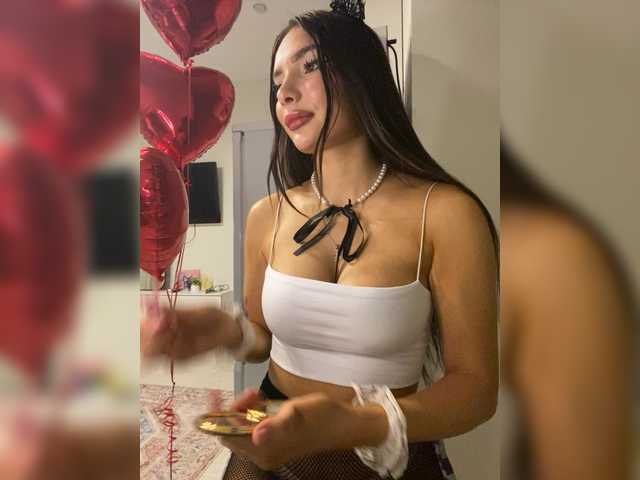 LineControl's BongaCams show and profile