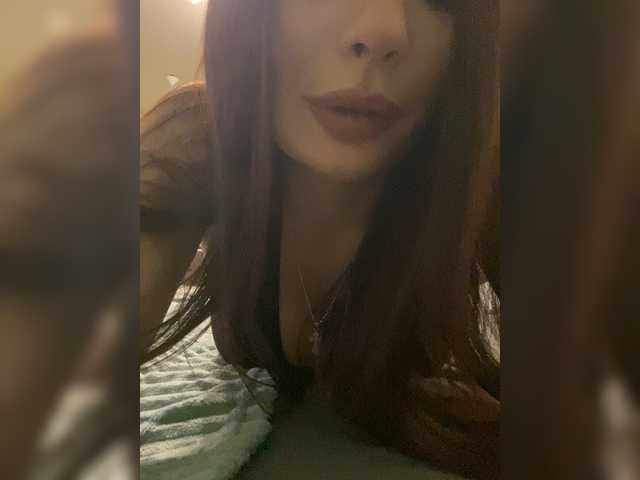 LineControl's BongaCams show and profile