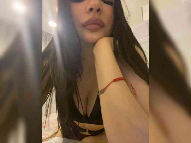 LineControl Live Webcam on BongaCams