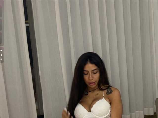  JuliaMendes chat room