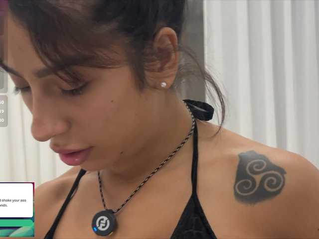  JuliaMendes chat room