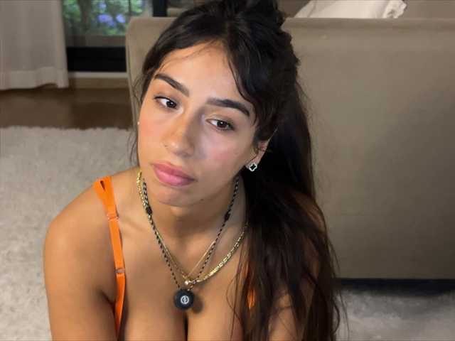  JuliaMendes chat room