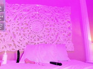 Marian-Reynolds Porn Show