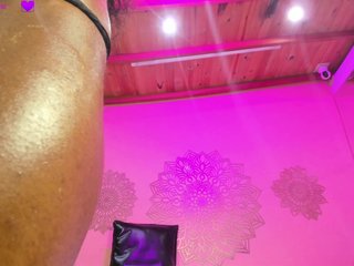 Marian-Reynolds Porn Show
