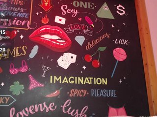 Marian-Reynolds Porn Show