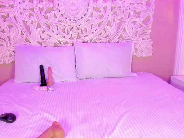 Marian-Reynolds webcam