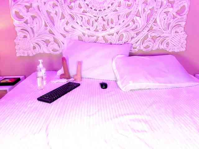 Marian-Reynolds webcam