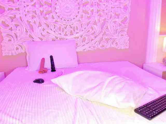 Marian-Reynolds webcam