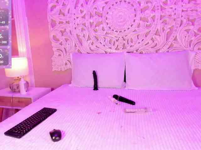 Marian-Reynolds webcam