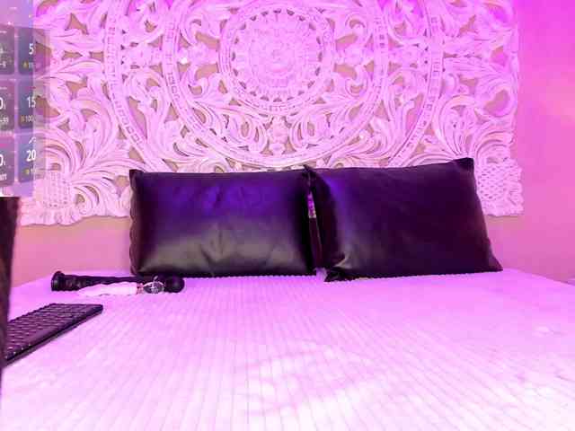 Marian-Reynolds webcam