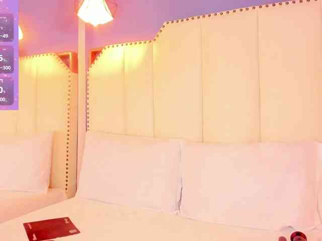 Marian-Reynolds webcam