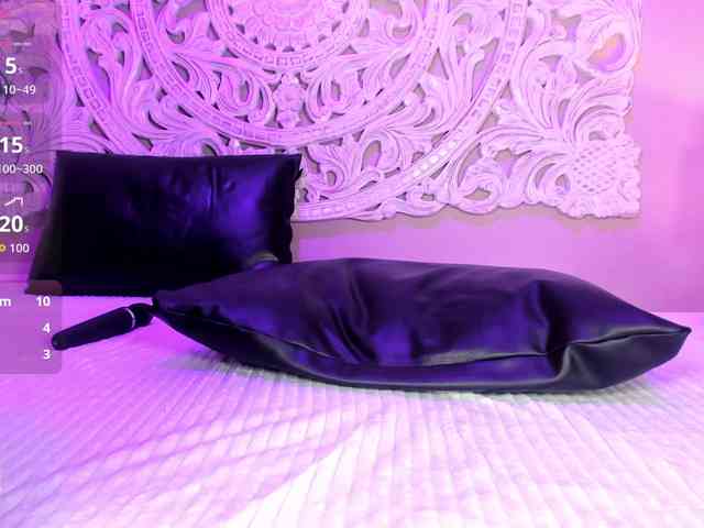 Marian-Reynolds webcam