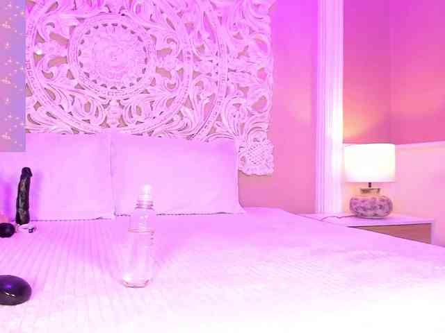 Marian-Reynolds webcam