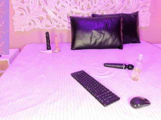 Marian-Reynolds webcam