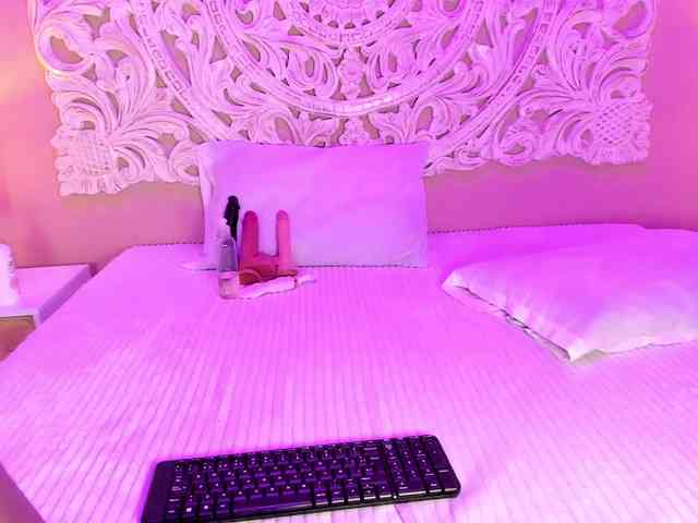 Marian-Reynolds webcam