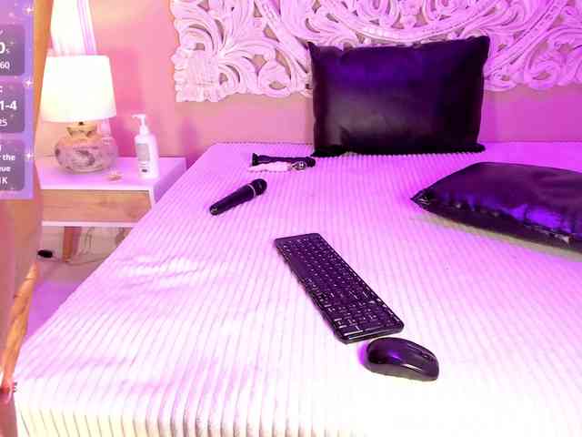 Marian-Reynolds webcam