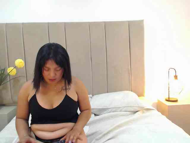 Roxanna-Russo webcam