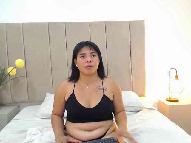 Roxanna-Russo webcam