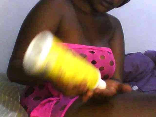 Assqueeen webcam