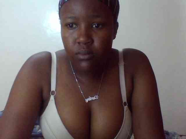 Sexyshee webcam