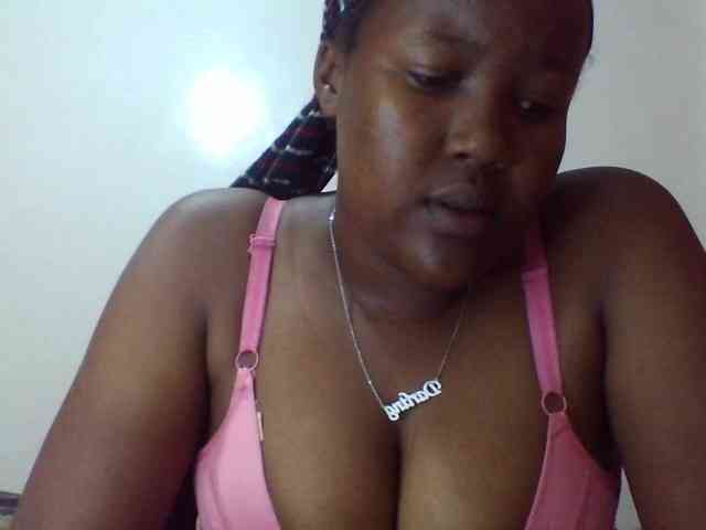Sexyshee webcam