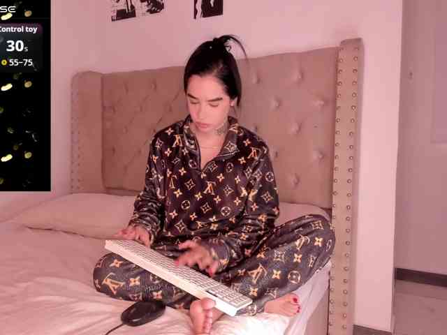 RealDirtyLatin webcam