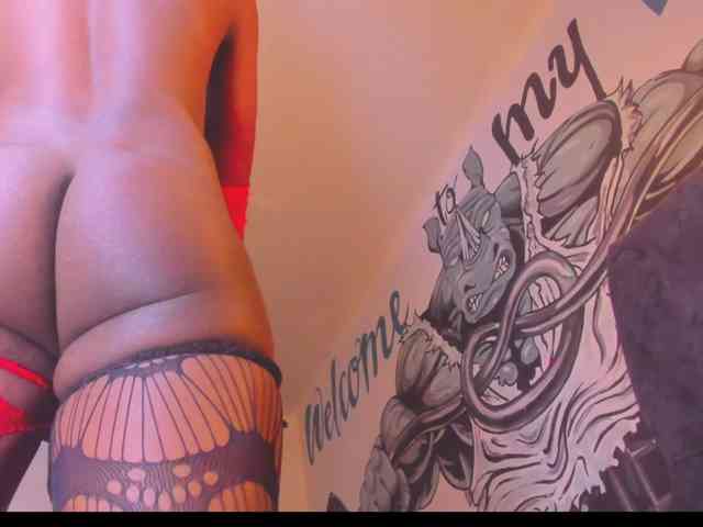 LannaBig33 Live Webcam on BongaCams