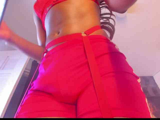 LannaBig33 Live Webcam on BongaCams