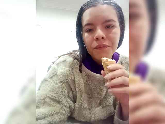 Emily-510 webcam